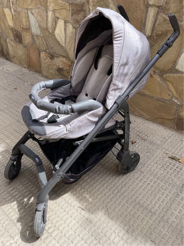 Trío Silla coche, silla paseo, capazoChicco i-Size