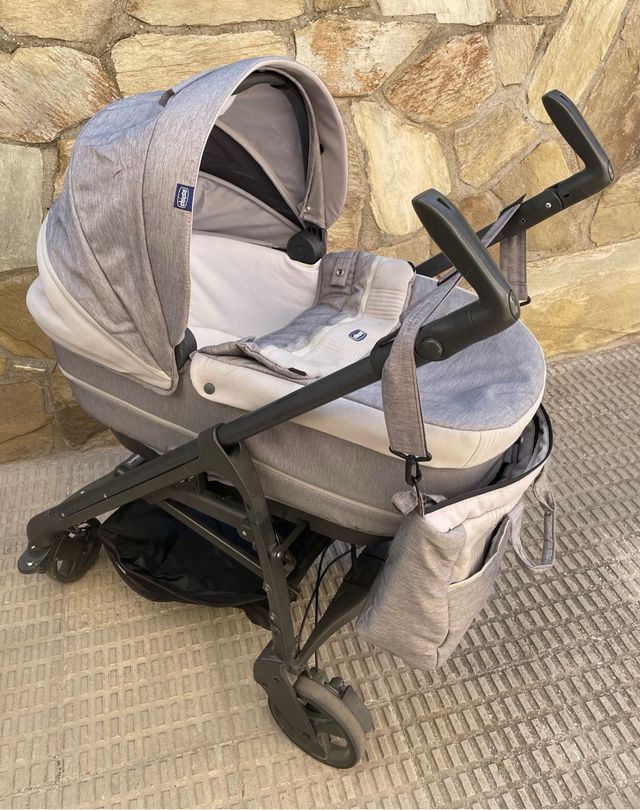 Trío Silla coche, silla paseo, capazoChicco i-Size