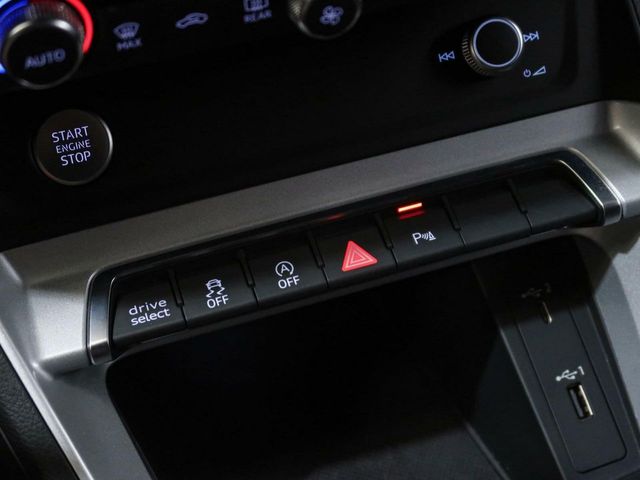Audi Q3 2.0 TDI 150CV DSG SLINE