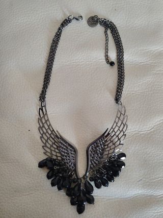 Collar Denny Rose - Alas negras