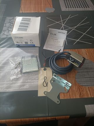 Interruptor E3JK-R4M1 HUCHOO