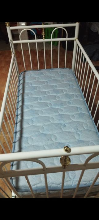 Cuna metalica blanca con colchon