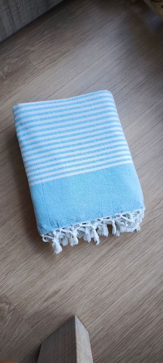 Pareo playa azul y blanco XXL.