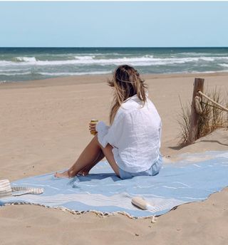 Pareo playa azul y blanco XXL.