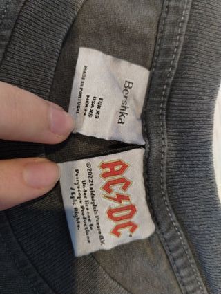 Camiseta AC/DC Bershka gris