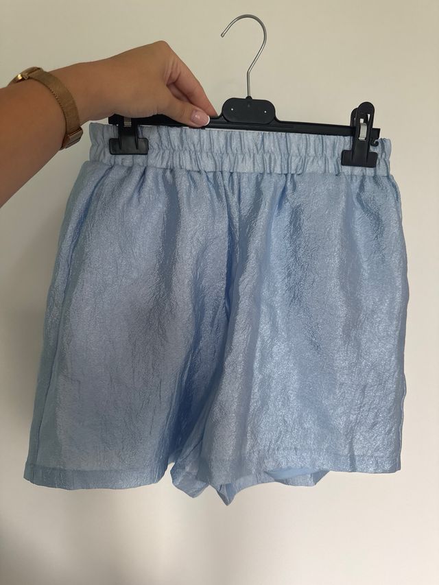 Shorts estivi azzurri a vita alta