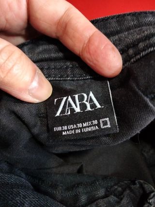 Pantalones negros Zara