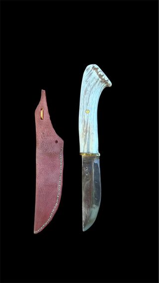 Cuchillo artesanal con funda