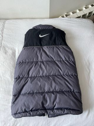 Chaleco Nike negro vintage