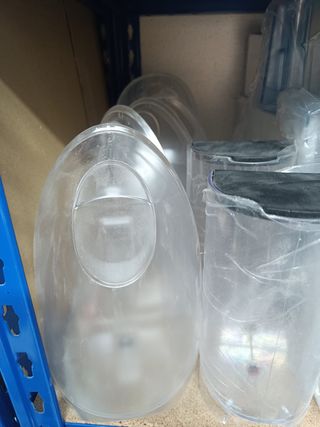 Botelleros y recambios nuevos. Ideal para Reventa