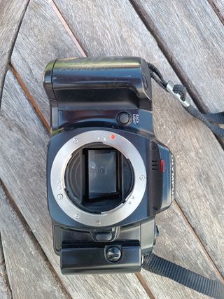 Olympus OM-101: Cámara manual