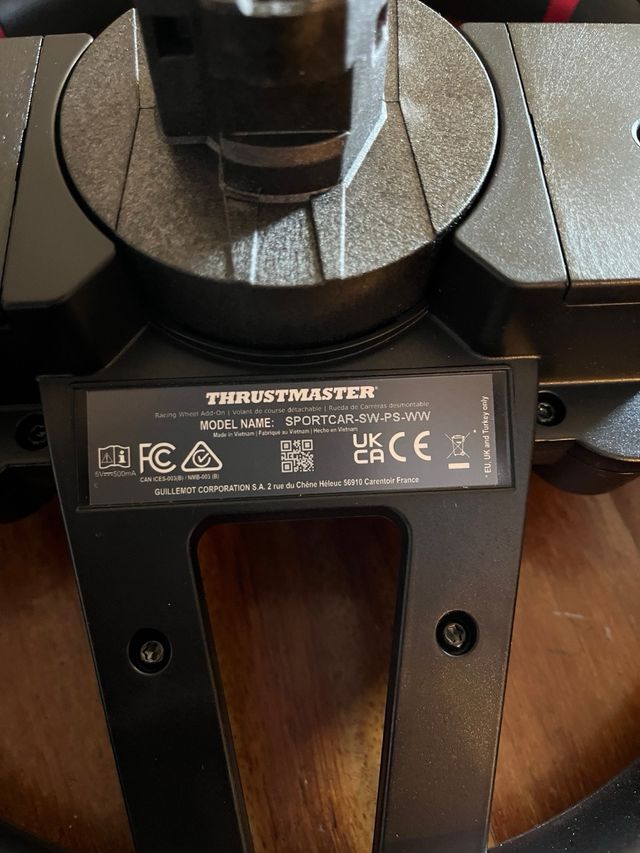 Volante Thrustmaster 598