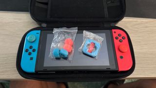 Nintendo Switch V1 - Consola azul y roja