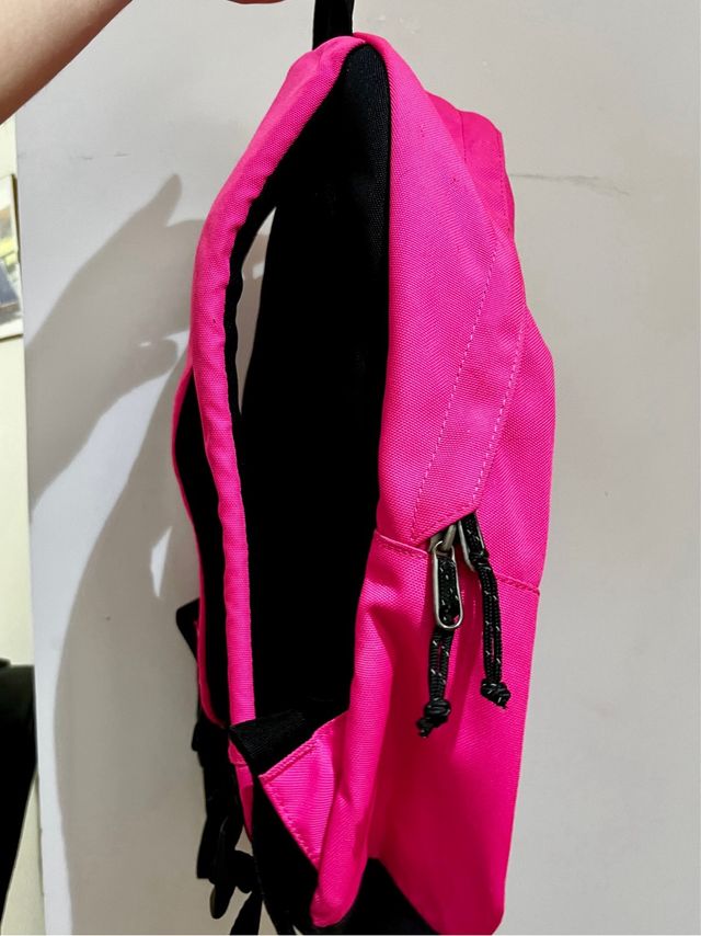 Zaino Invicta rosa + astuccio