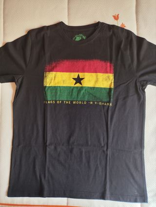 Camiseta negra de Sfera
