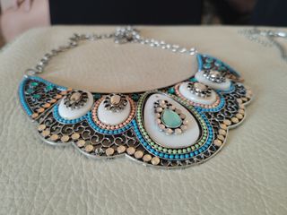 Collar multicolor plata