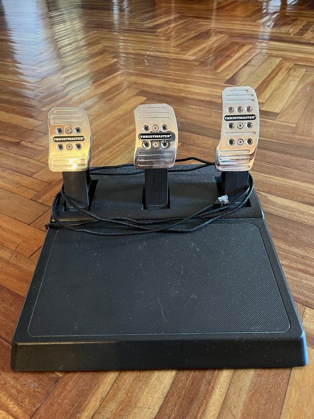 Pedali Thrustmaster T300