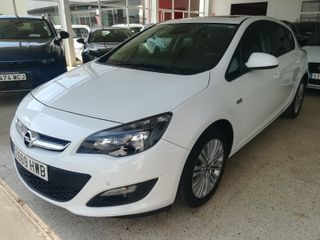 Opel Astra 2014