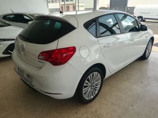 Opel Astra 2014