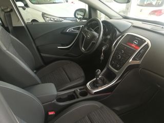 Opel Astra 2014