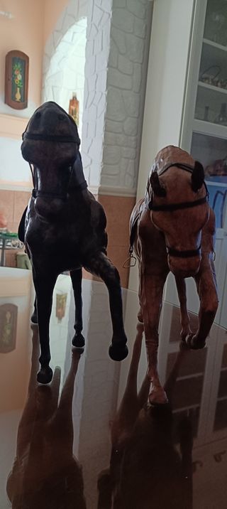 2 Caballos Artesanales Cuero