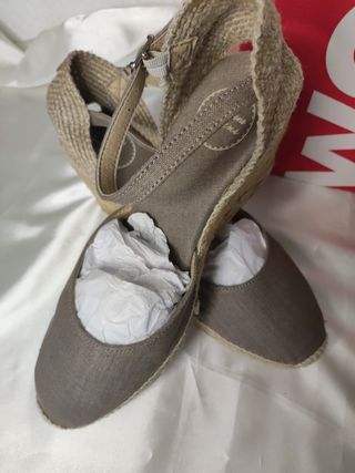 Sandalias cuña Tony Pons Marrón