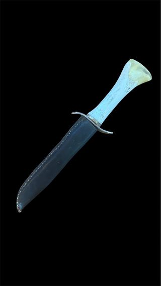 Cuchillo artesanal con funda