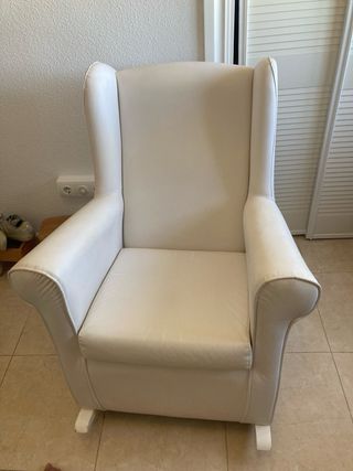 Sillón mecedora blanco lactancia