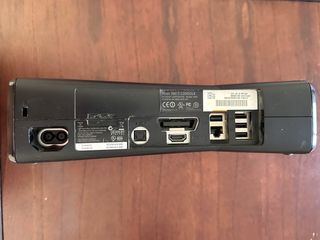 Xbox 360 Slim negra