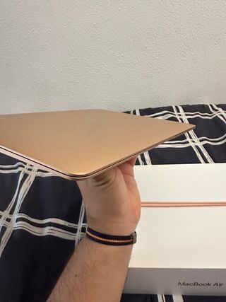 MacBook Air 13" Retina 2019 Rosa Gold i5, 8gb RAM