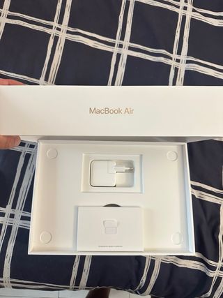 MacBook Air 13" Retina 2019 Rosa Gold i5, 8gb RAM