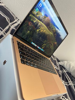 MacBook Air 13" Retina 2019 Rosa Gold i5, 8gb RAM