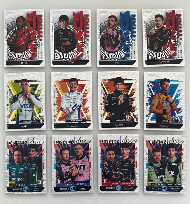 12 CARTAS EXCLUSIVAS MONSTER BOX MATCH ATTAX 2025