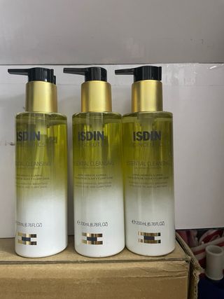 3 Limpiadores Isdin Essential Cleansing