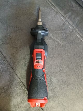 Soldador Milwaukee inalámbrico