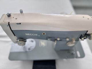 Macchina da cucire Necchi Tipo 812