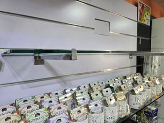 Balda cristal seguridad. 7 euros la unidad.