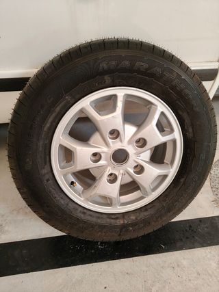 Rueda Ford Transit autocaravana