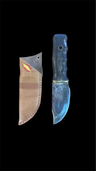 Cuchillo artesanal y funda