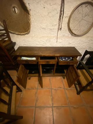 Aparador antiguo madera tallada