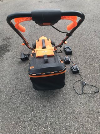 Cortacésped LawnMaster CLMF2434G 24V