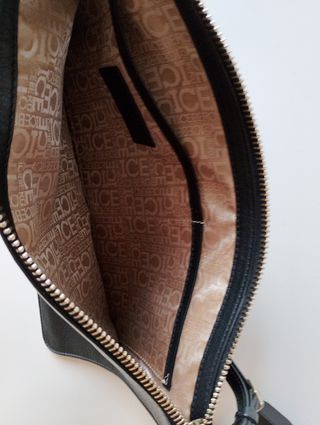 Pochette ICEBERG nera