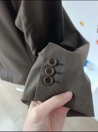 Traje Massimo Dutti marrón
