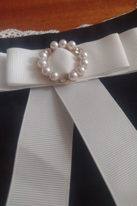 Corsé Floerns de encaje en contraste con lazo