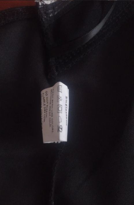 Corsé Floerns de encaje en contraste con lazo