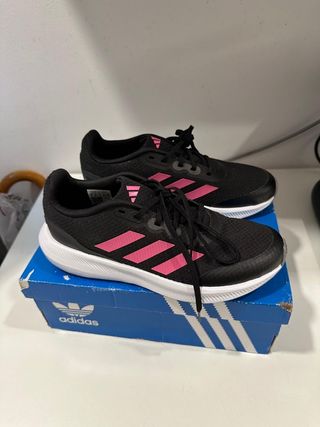 Zapatillas Adidas NUEVAS