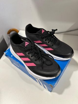 Zapatillas Adidas NUEVAS