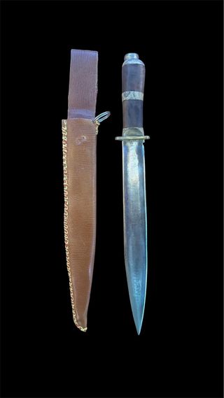 Cuchillo artesanal con funda