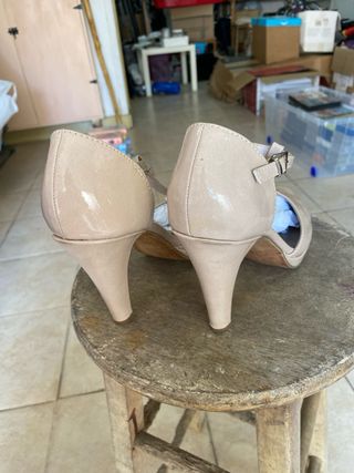 Tacones MARCO TOZZI beige, talla 39