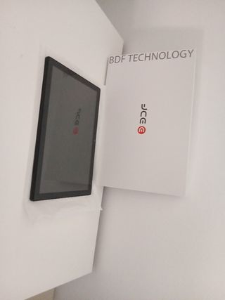 Tablet JCG negra, sin usar